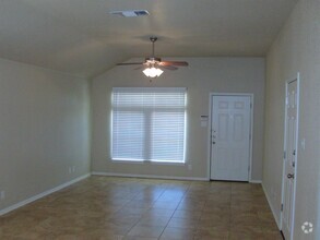 Building Photo - 5800 Aquarius Dr