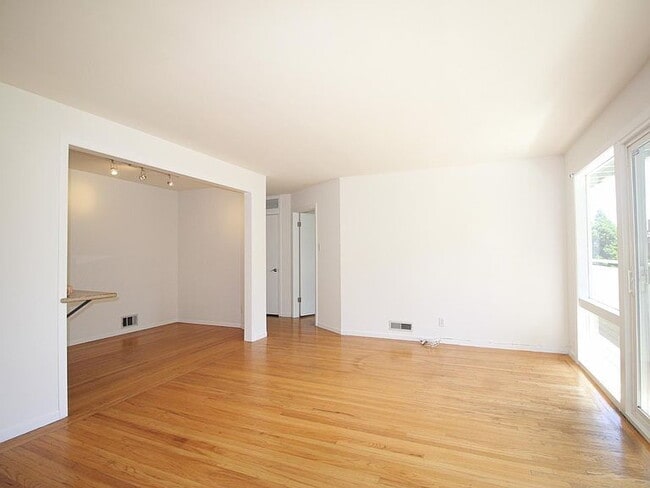 Photo - 32 Flint St Apartment