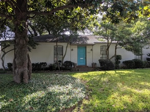 Building Photo - 7303 Bucknell Dr