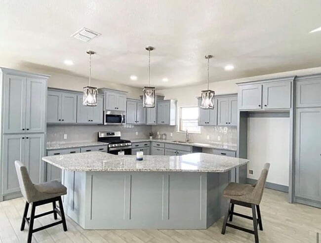 Foto del edificio - 1523 Mimosa St