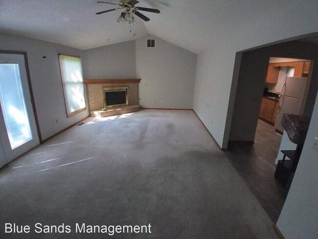 Building Photo - 3 br, 2 bath House - 10801 W Rosewood Circle