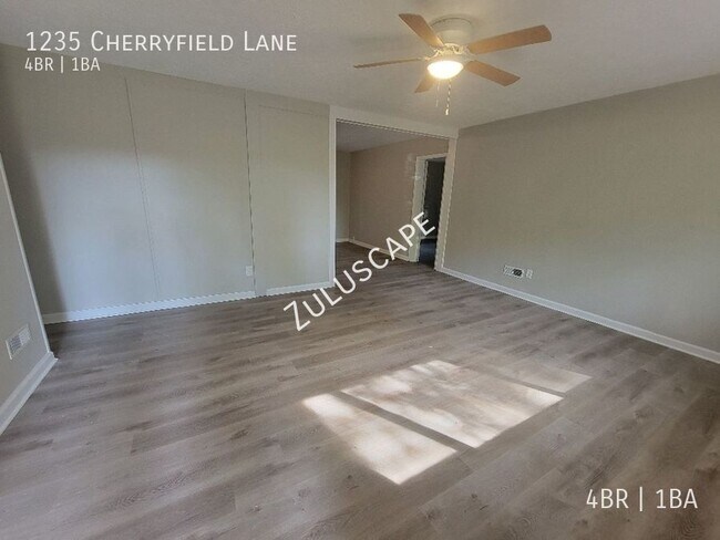 Foto del edificio - 1235 Cherryfield Ln