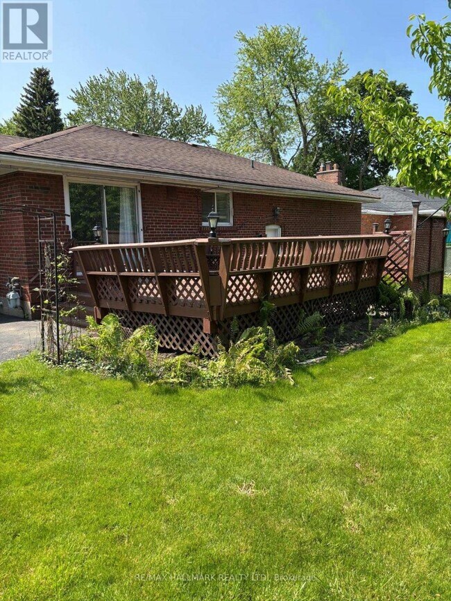 Building Photo - 34 Meadowacres Dr