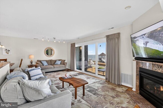 Foto del edificio - 1401 Harbour Cove
