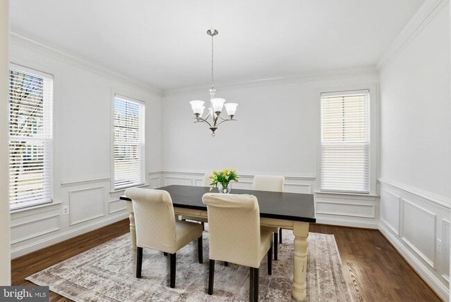 Foto del edificio - 1312 Volunteer Dr