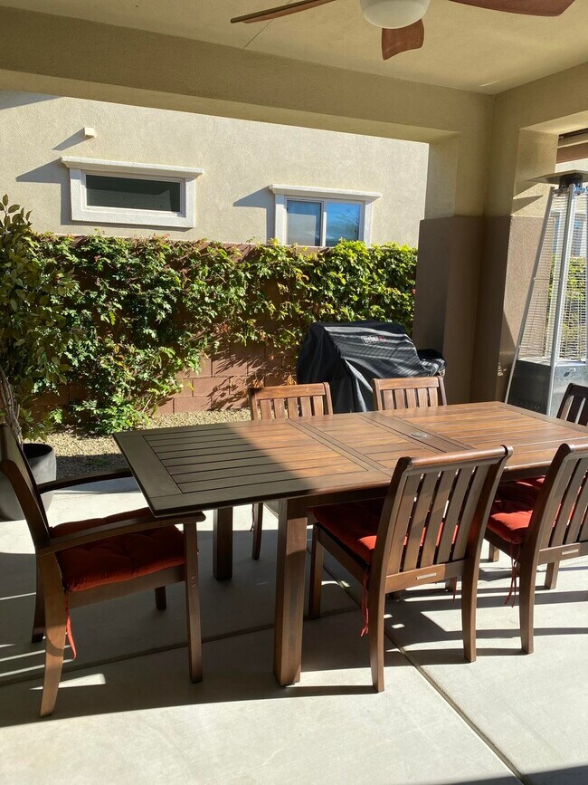 Foto del edificio - 51670 Coral Mountain Dr