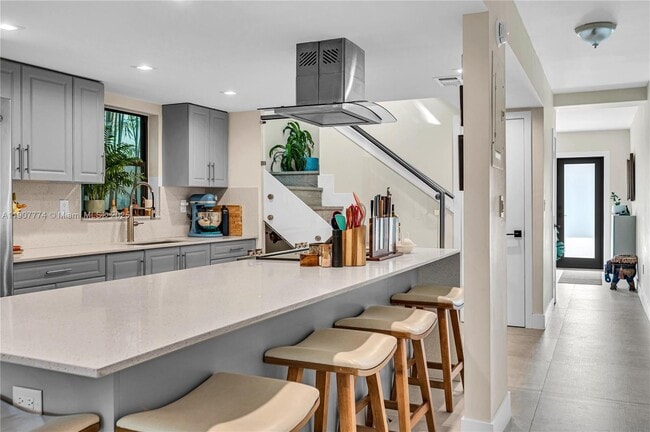 Building Photo - 2965 SW 25th Ter