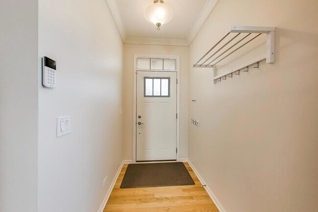 Foto del edificio - 2366 N Moseley Ct