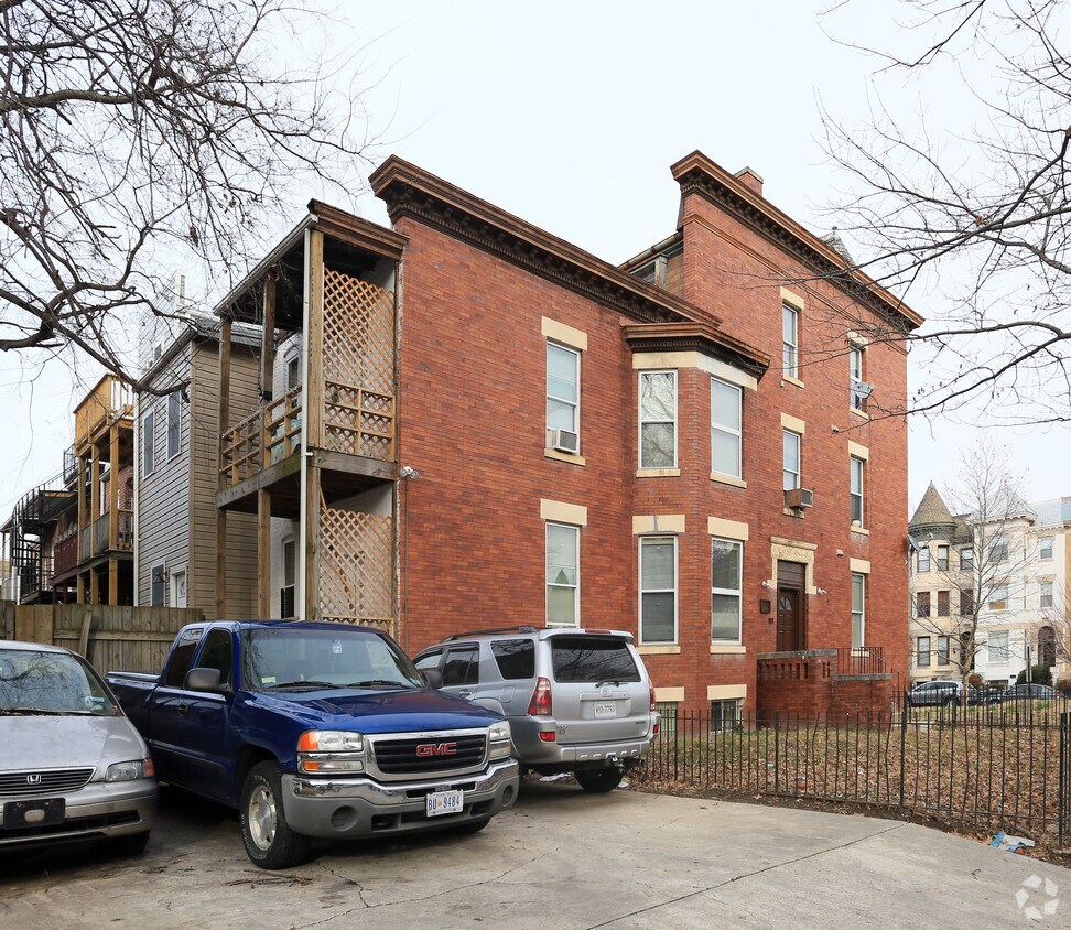 Building Photo - 1301 Harvard St NW