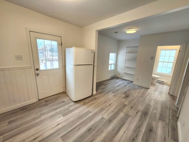 Photo du bâtiment - 9-9 Courtenay Ave