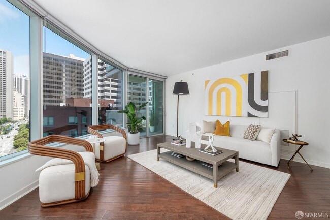 Building Photo - 301 Main St