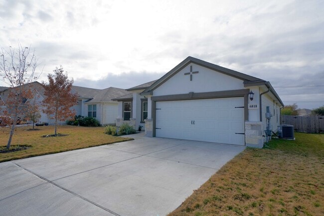 Building Photo - Beautiful like-new home now available in W...