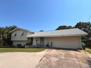 Building Photo - 203 Fairpoint Dr