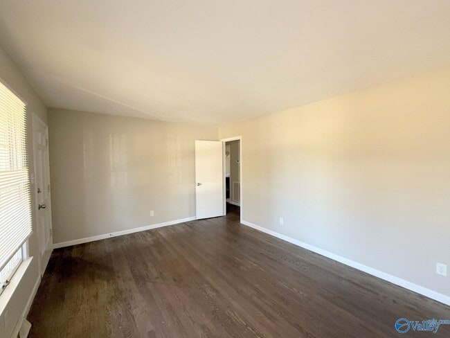 Building Photo - 1729 Laverne Dr NW