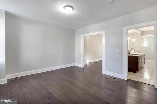 Foto del edificio - 3903 Ridgewood Ave