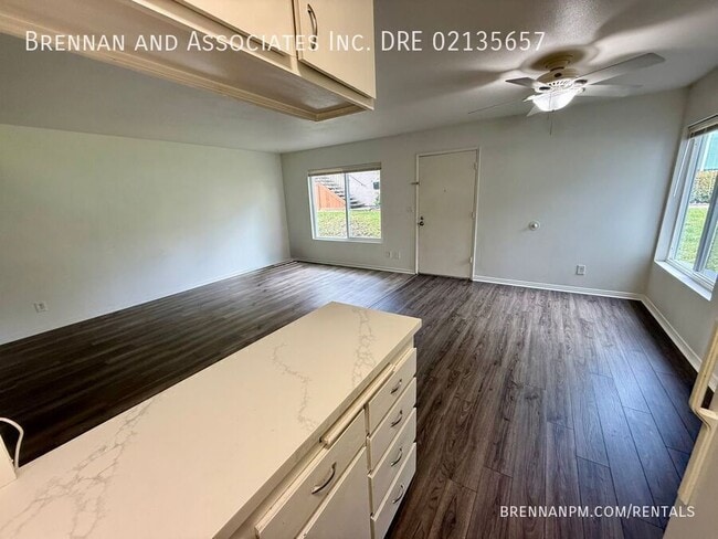 Building Photo - 11039 Via Parma