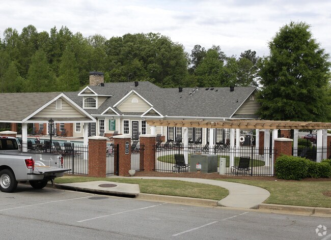 Landings at Sweetwater Creek - 100 Columns Dr Lithia Springs, GA ...