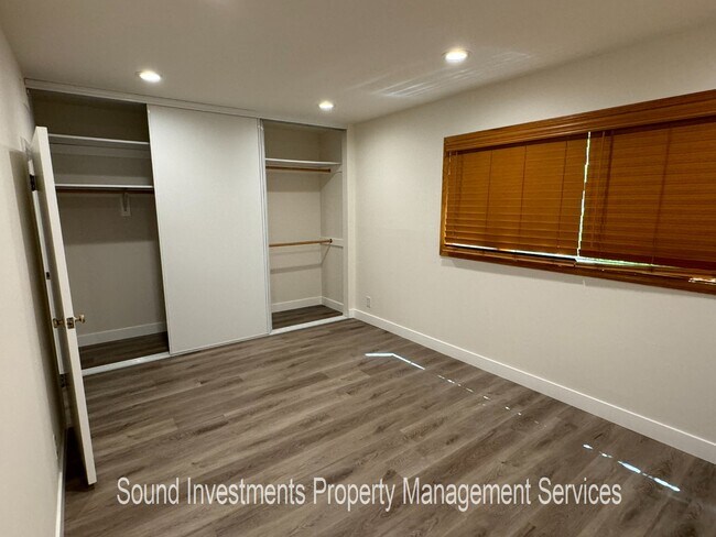 Building Photo - Beautiful 2-bedroom 1 bath Lower-Level Apa...