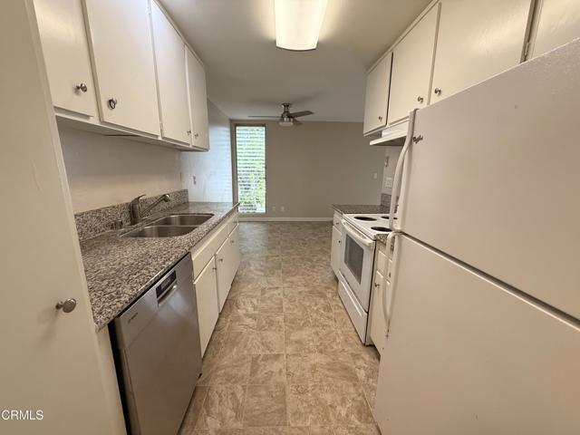 Foto del edificio - 3700 Dean Dr
