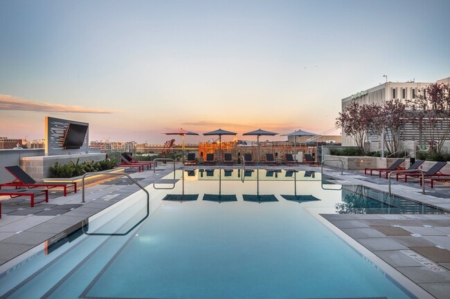 TheHenry_060 - The Henry Apartments