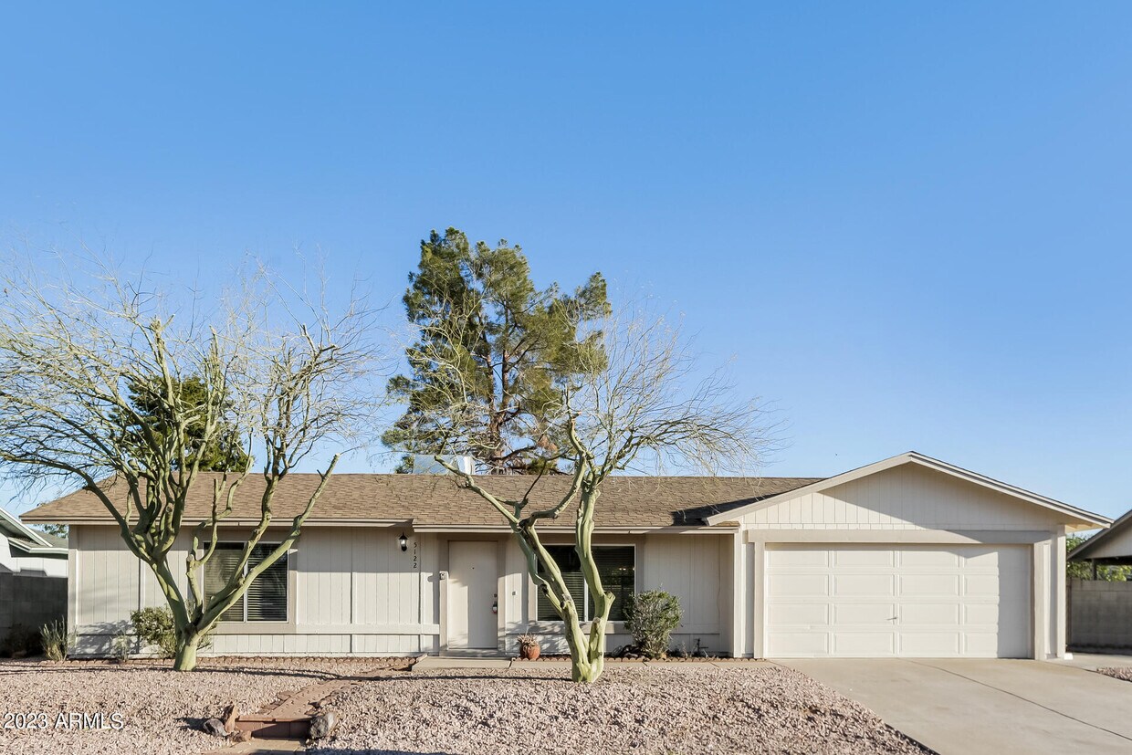 Foto principal - 5122 E Nambe St