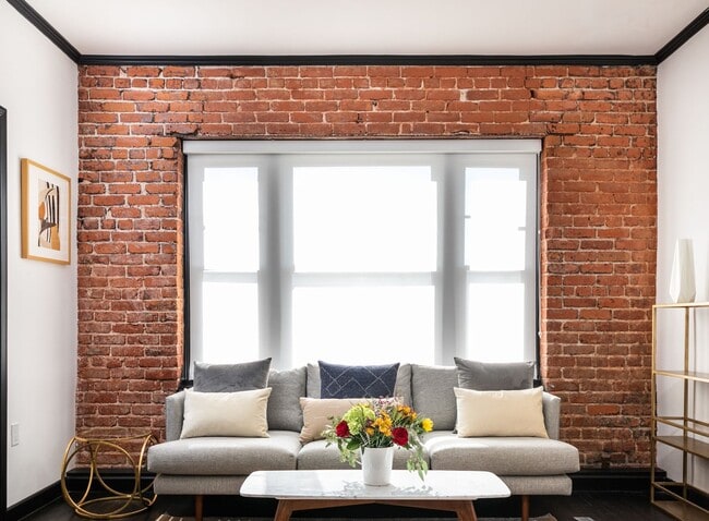 Interior Photo - The Commodore