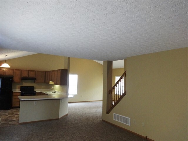 Building Photo - 2157 Dunkeld Drive