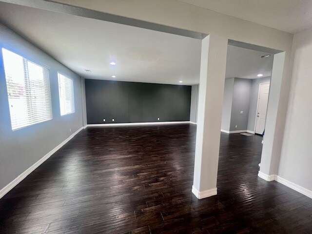 Foto del edificio - 44902 Dusty Rd