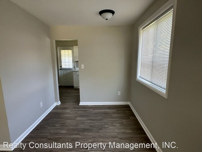 Building Photo - 4 br, 1 bath House - 1312 Blackmoor Road