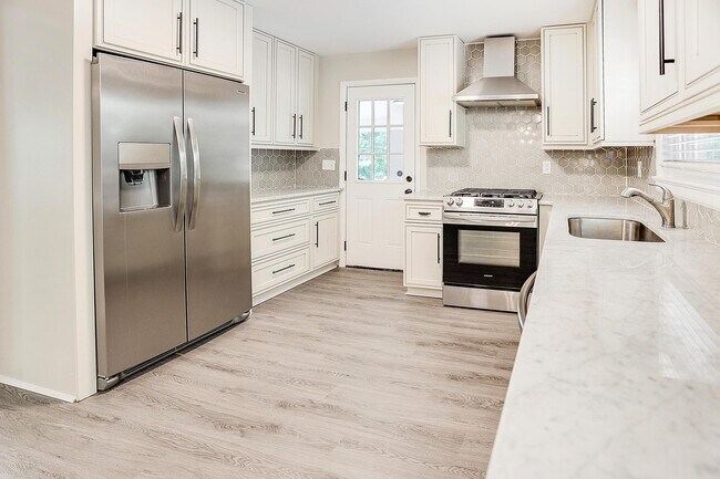 Foto del edificio - 2059 W Cedar Ln SW