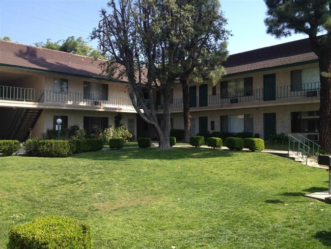 Building Photo - The Courtyard at Upland