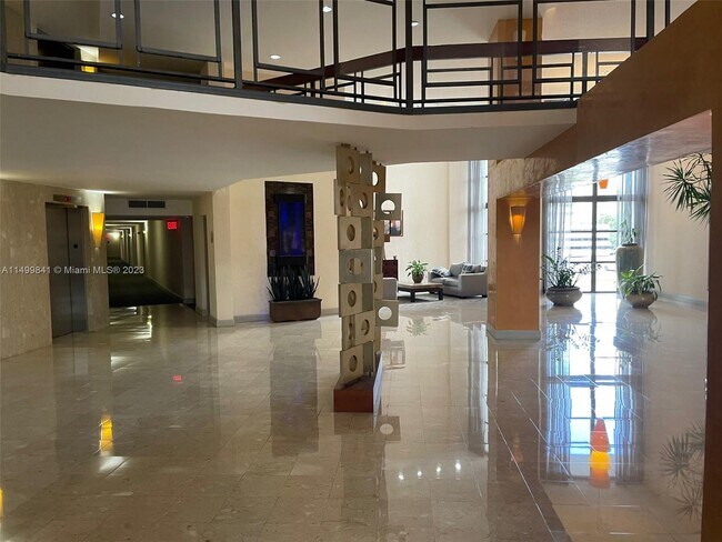 Foto del edificio - 400 Leslie Dr
