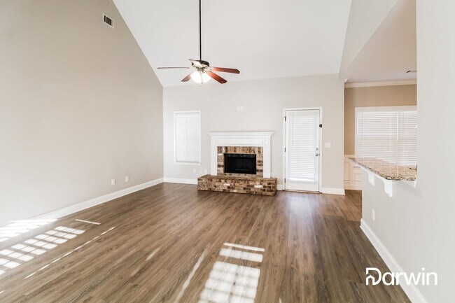 Building Photo - 933 Besse Way