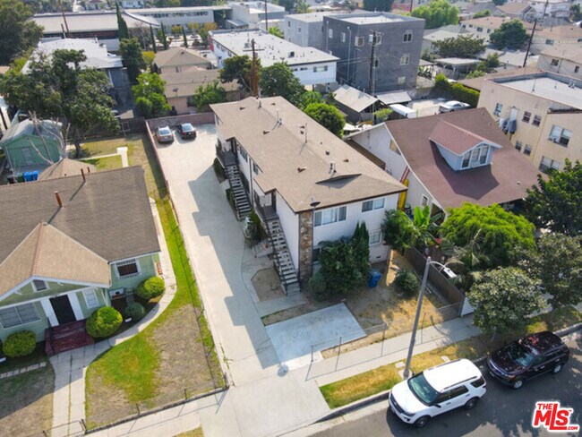 Building Photo - 1324 W 36th St