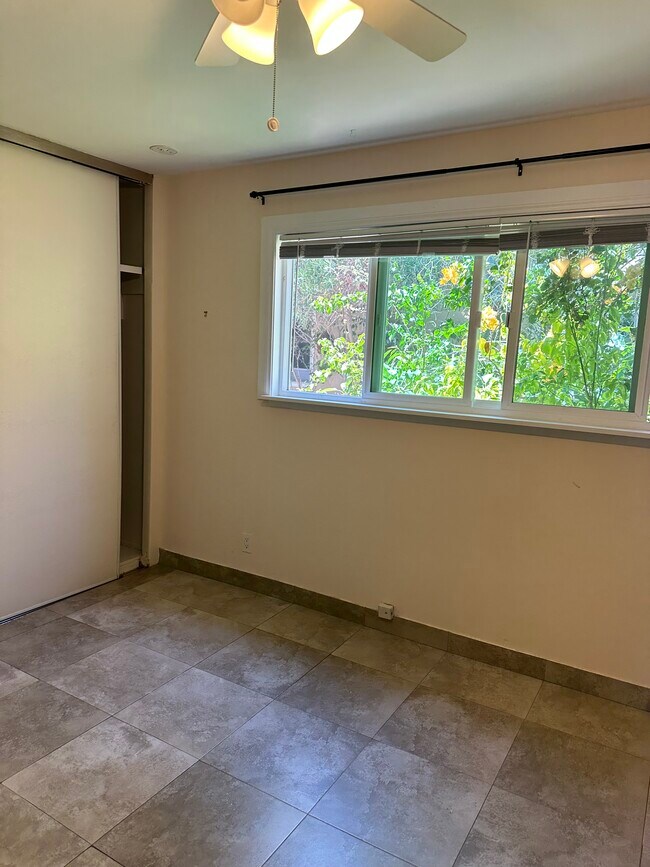 Foto del edificio - 1538 N Crescent Heights Blvd