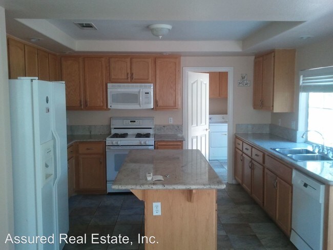 Foto del edificio - 2536 Furnace Creek Ave