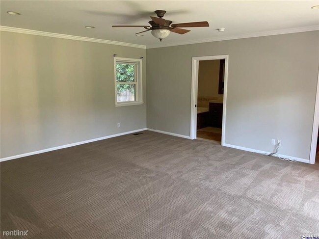 Building Photo - 4 br, 3.5 bath House - 4181 Chevy Chase Dr
