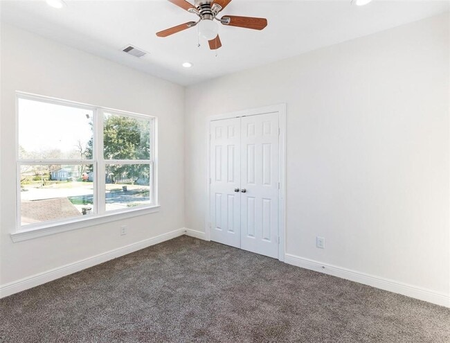 Building Photo - 5105 Malmedy Rd