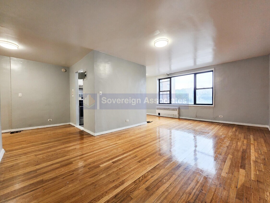 Primary Photo - 210 West 251st Street