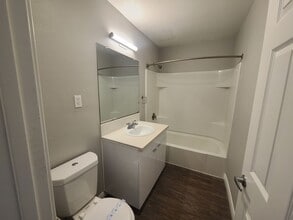 Interior Photo - The Circle Apartments at Long Beach
