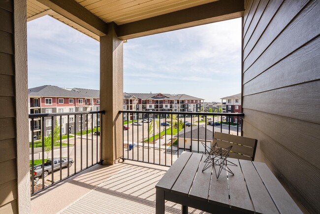 Building Photo - Vita Estates