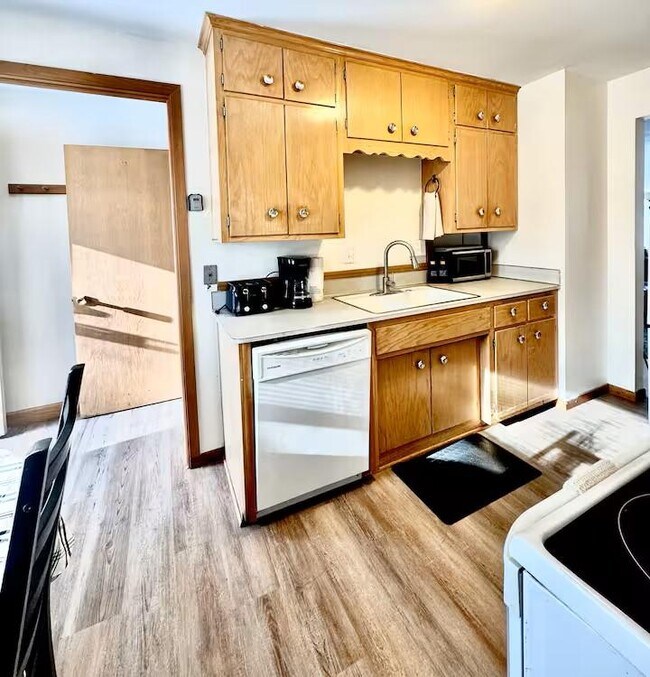 Foto del edificio - 1062 Glenhill Rd