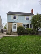 Building Photo - 4021 Bushnell Rd