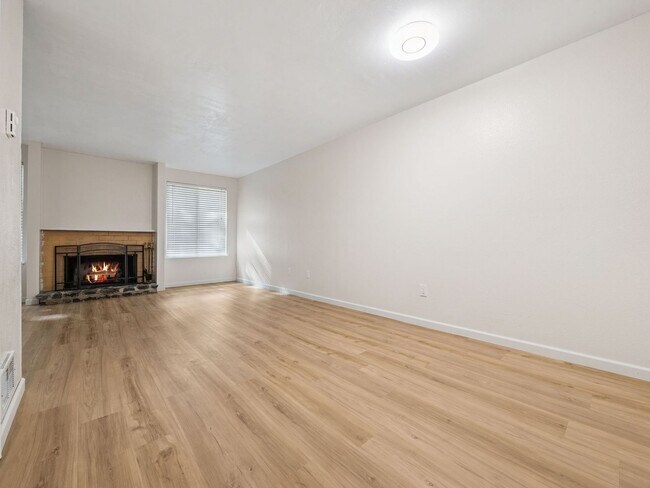 Foto del edificio - Completely Refreshed Head to Toe!