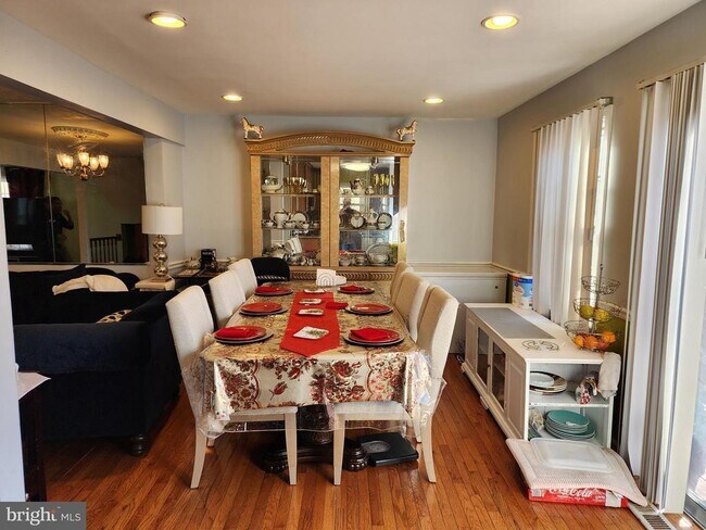 Building Photo - 8874 Winding Hollow Way