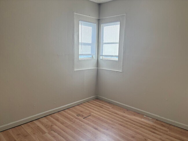 Foto del edificio - 1239 N Piatt St
