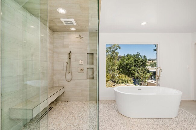 Foto del edificio - 3200 Santa Maria Rd