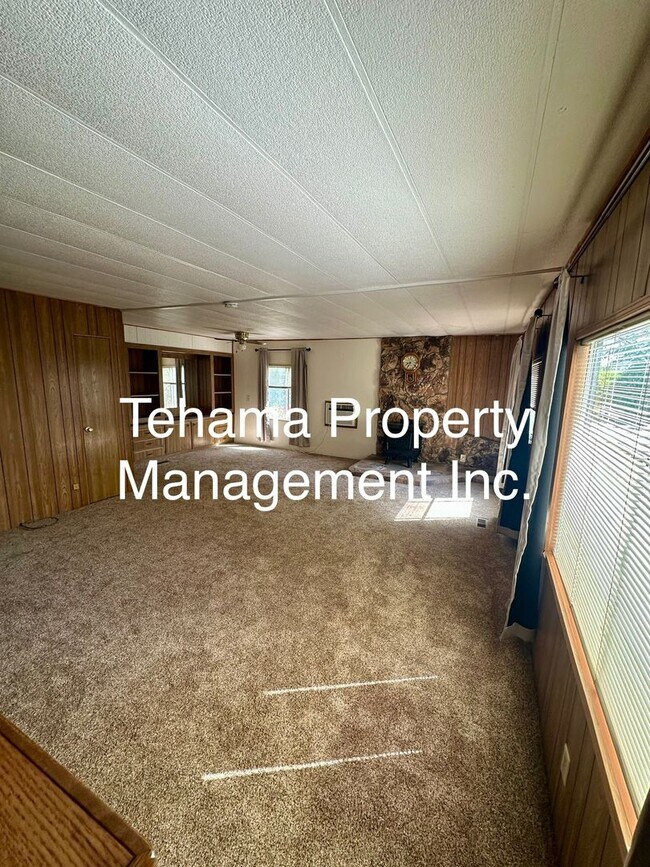 Building Photo - Charming Mobile Home in the Country