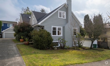 Building Photo - 3828 Corliss Ave N