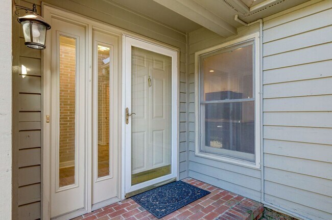 Building Photo - # Serene Living Near Travelers Rest